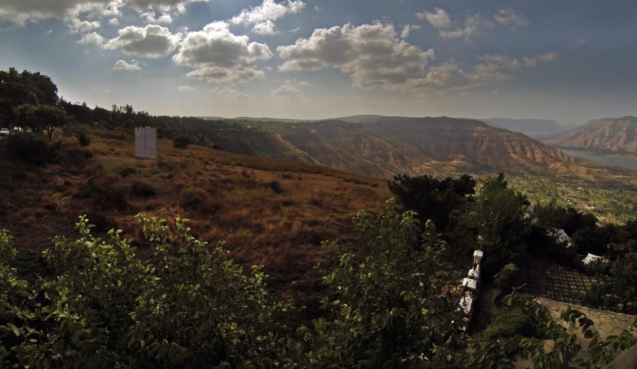 Ravine Hotel Panchgani Exterior photo