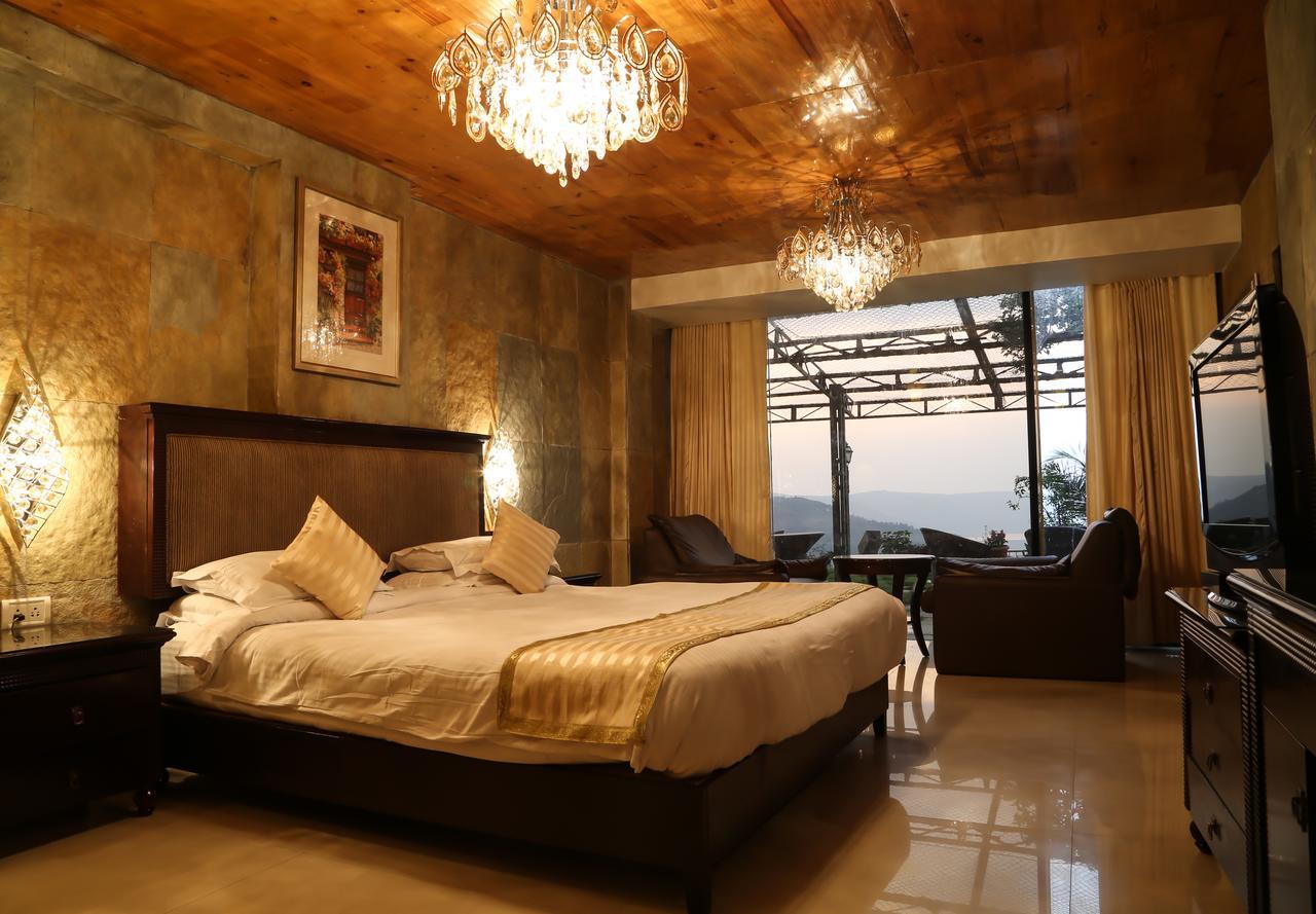 Ravine Hotel Panchgani Exterior photo