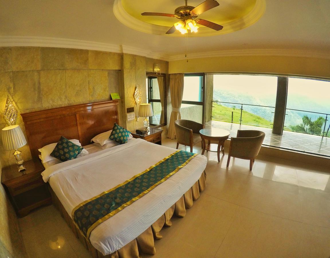 Ravine Hotel Panchgani Exterior photo