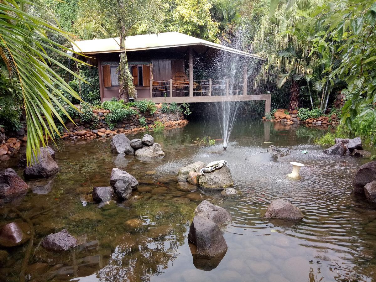 Ravine Hotel Panchgani Exterior photo