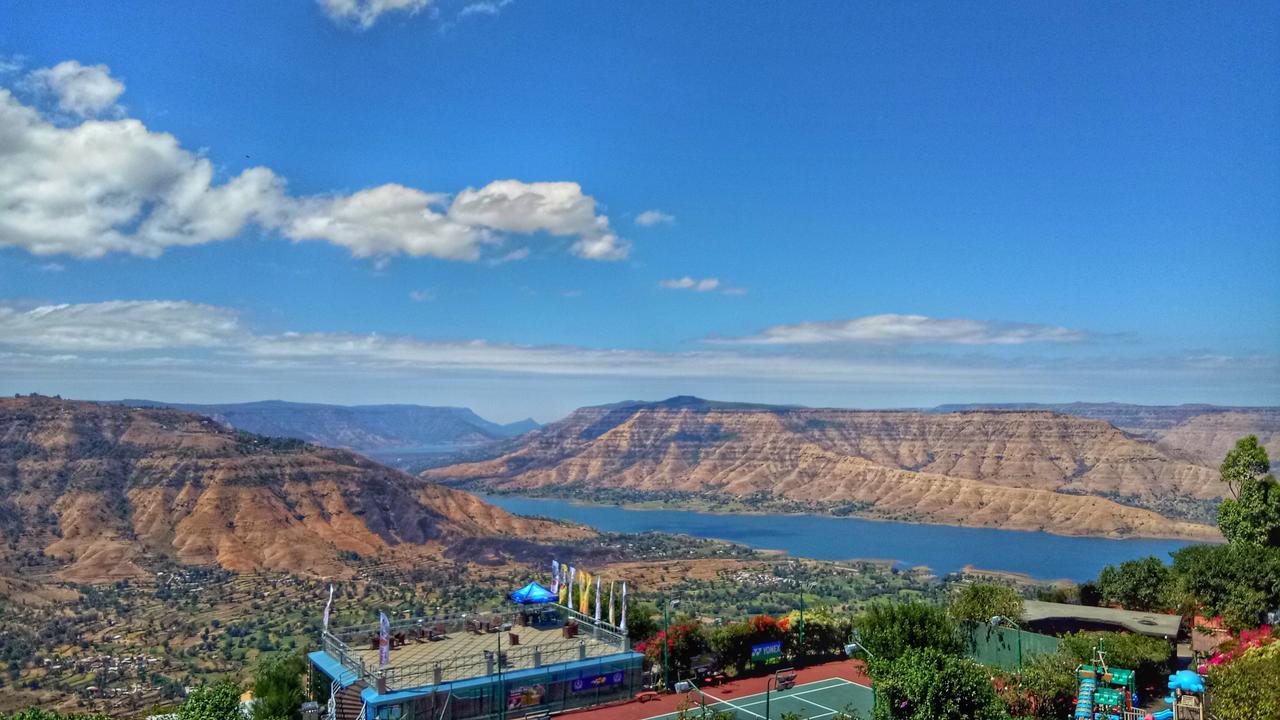 Ravine Hotel Panchgani Exterior photo