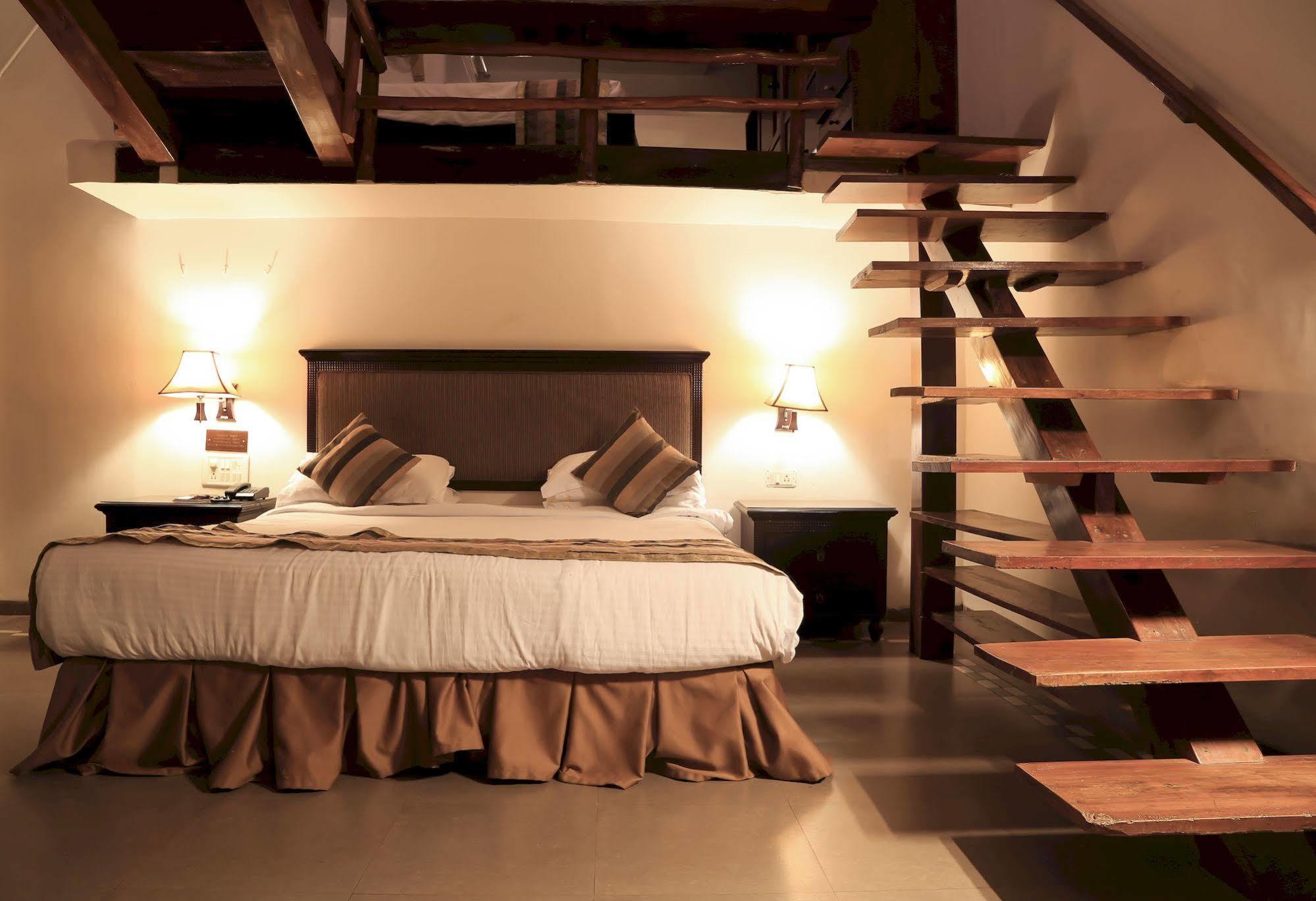 Ravine Hotel Panchgani Exterior photo