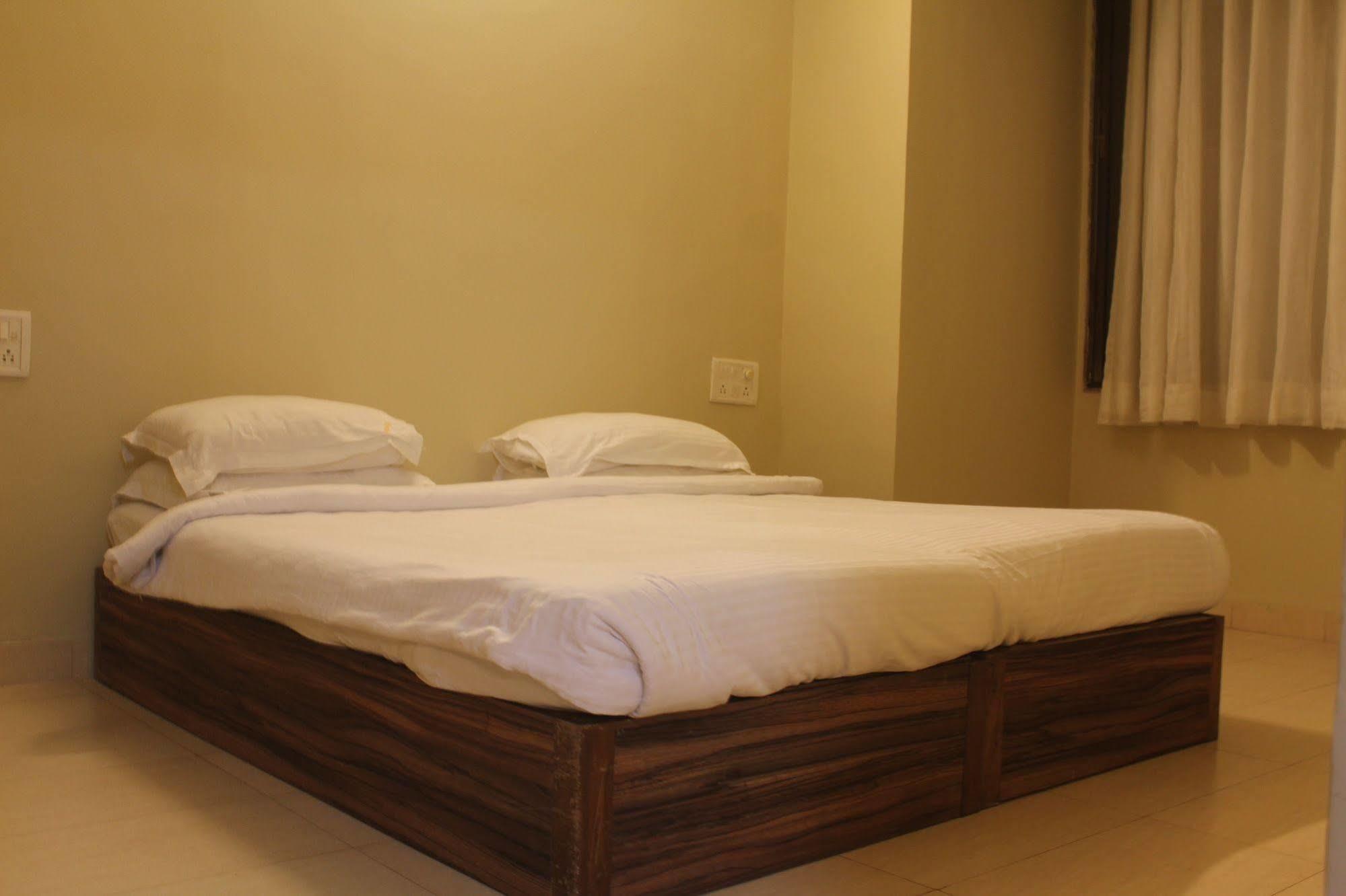 Ravine Hotel Panchgani Exterior photo